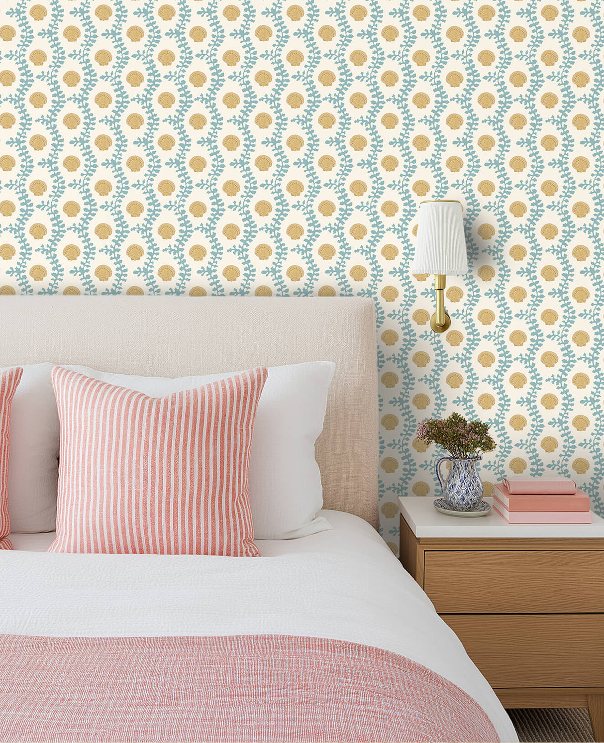Shell Yellow Wallpaper