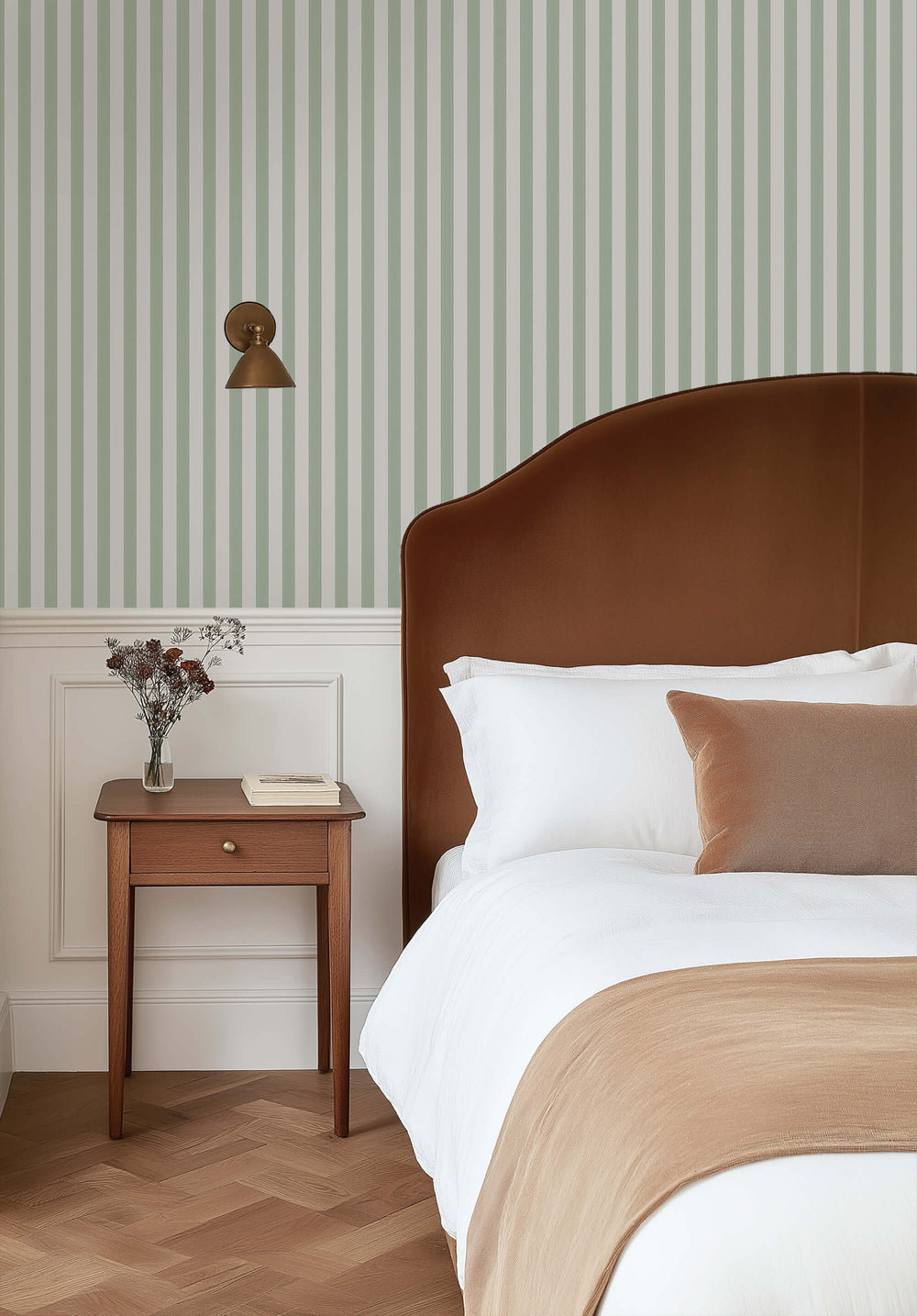 Classic Stripe Green Wallpaper Sample