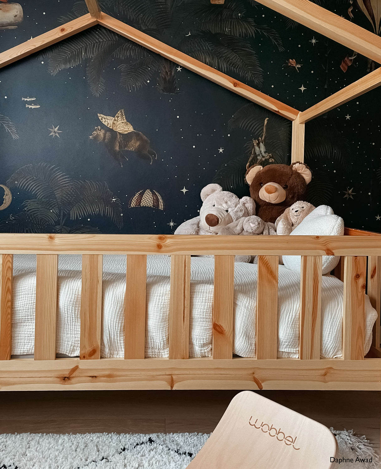 Creative Lab Amsterdam behang Oliver Teddy by Interior Junkie wallpaper