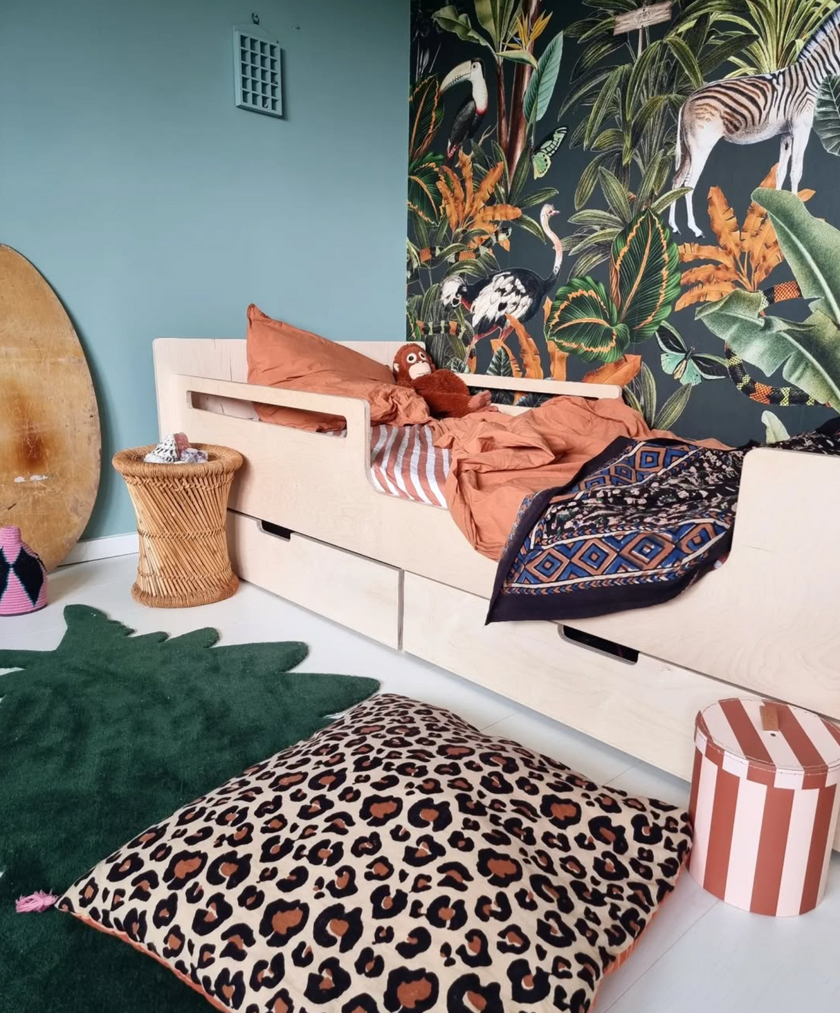 Mighty Jungle Wallpaper