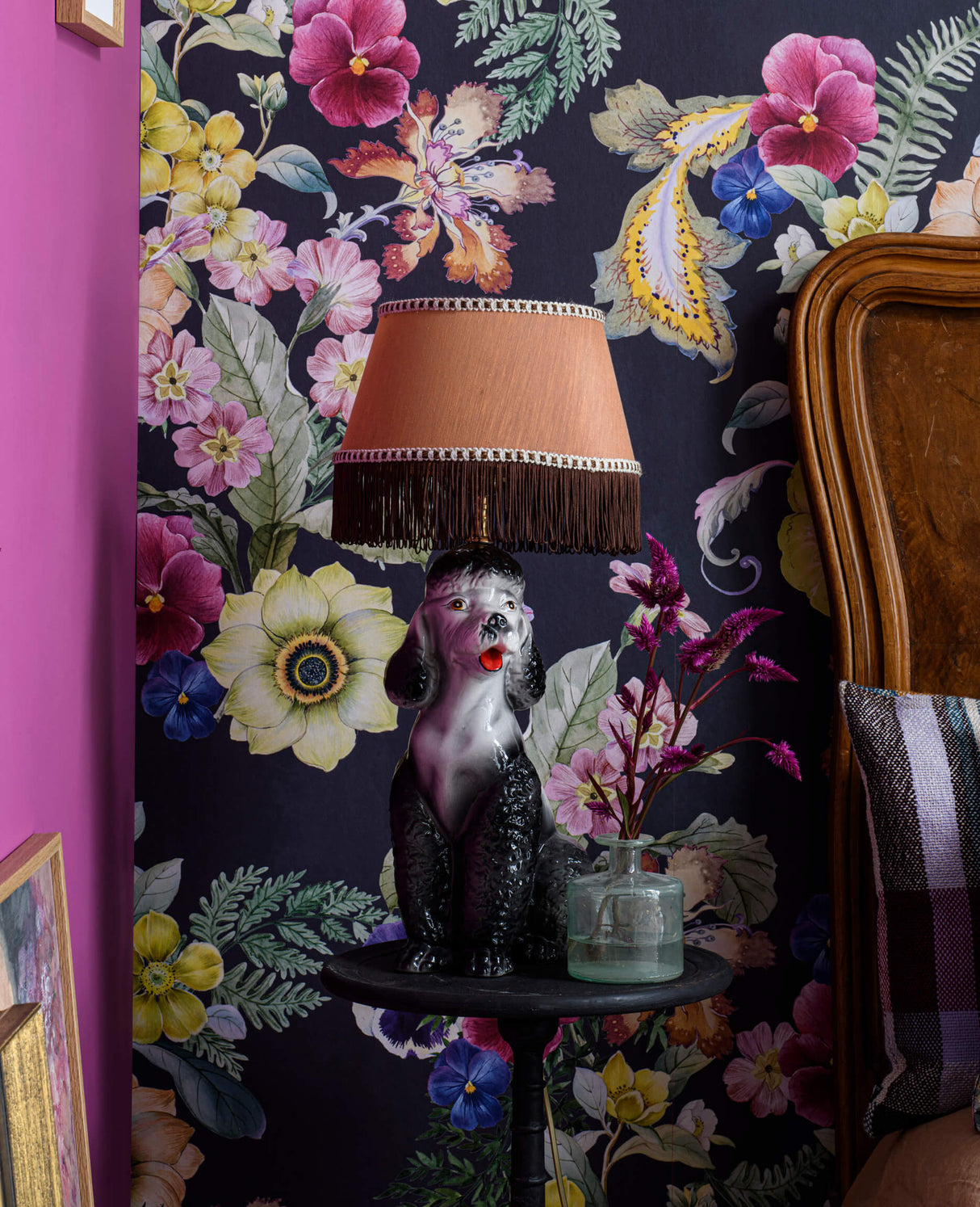 Lebendige violett-blaue Tapete