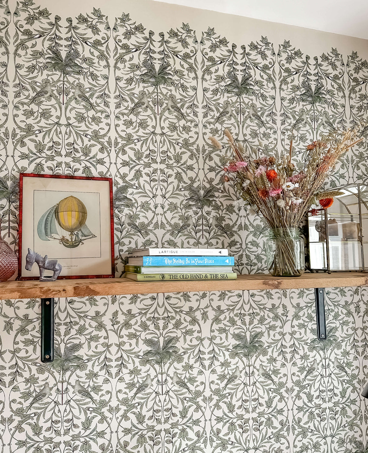 Creative Lab Amsterdam behang Celestial Palm Green wallpaper