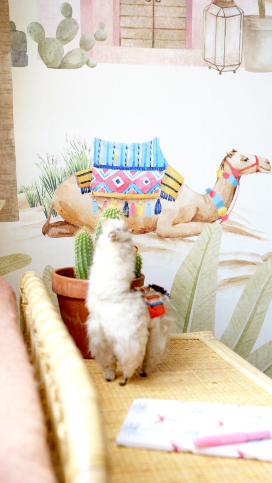 Creative Lab Amsterdam behang Pink Oasis Wallpaper