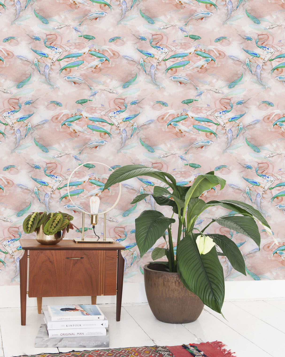 Creative Lab Amsterdam behang Fishes Wallpaper Pink