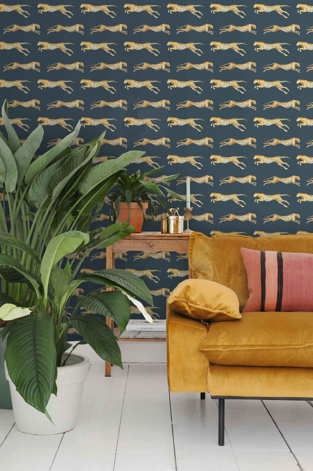 Creative Lab Amsterdam behang Leopard Wallpaper Blue