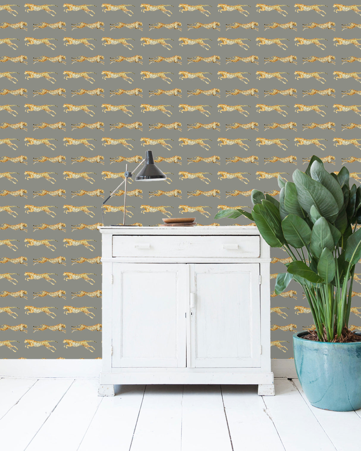 Creative Lab Amsterdam behang Leopard Wallpaper Grey
