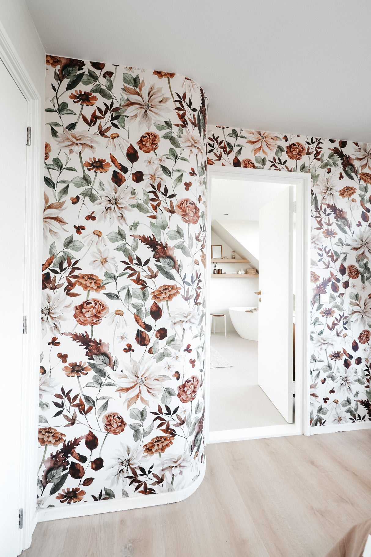 Vintage Bouquet Wallpaper