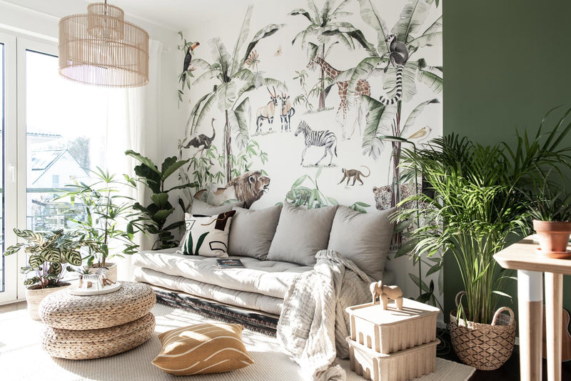 Inrichten van een kinderkamer door Soul Follow Designs met het wallpaper design Just Another Day in the Jungle van Creative Lab Amsterdam