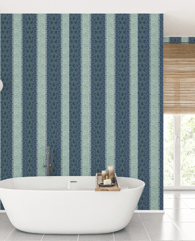 Creative Lab Amsterdam badkamer behang Eclectic Bamboo Ribbon Ocean Grey bathroom wallpaper