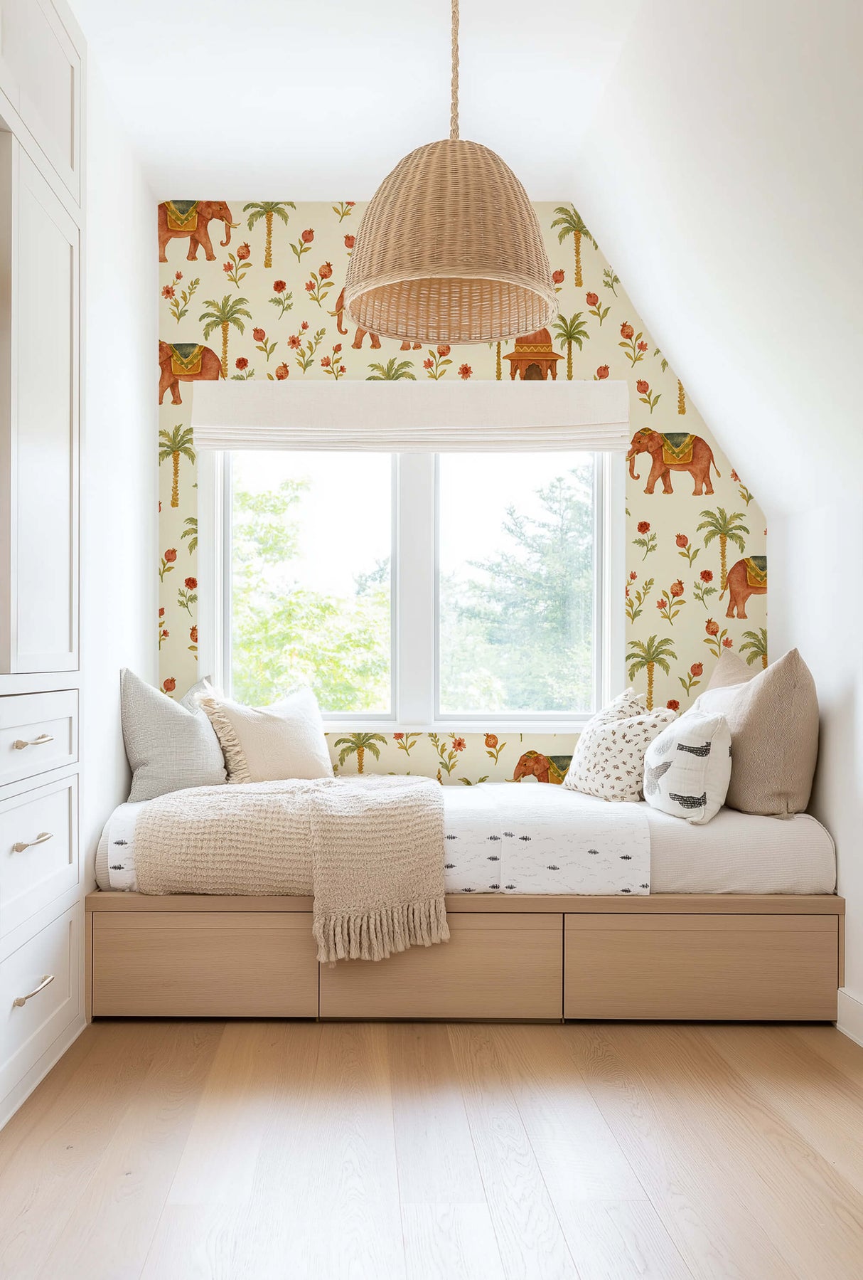 Jaipur Garden Wallpaper Sample
