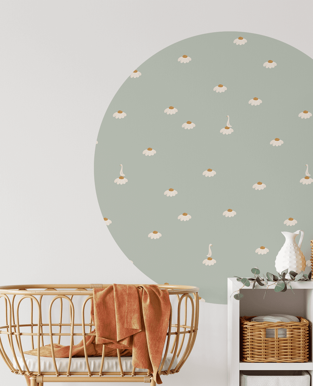 Creative Lab Amsterdam behang cirkel Sweet Camomile Green Light wallpaper circle