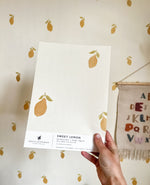 Creative Lab Amsterdam behang Sweet Lemon wallpaper sample