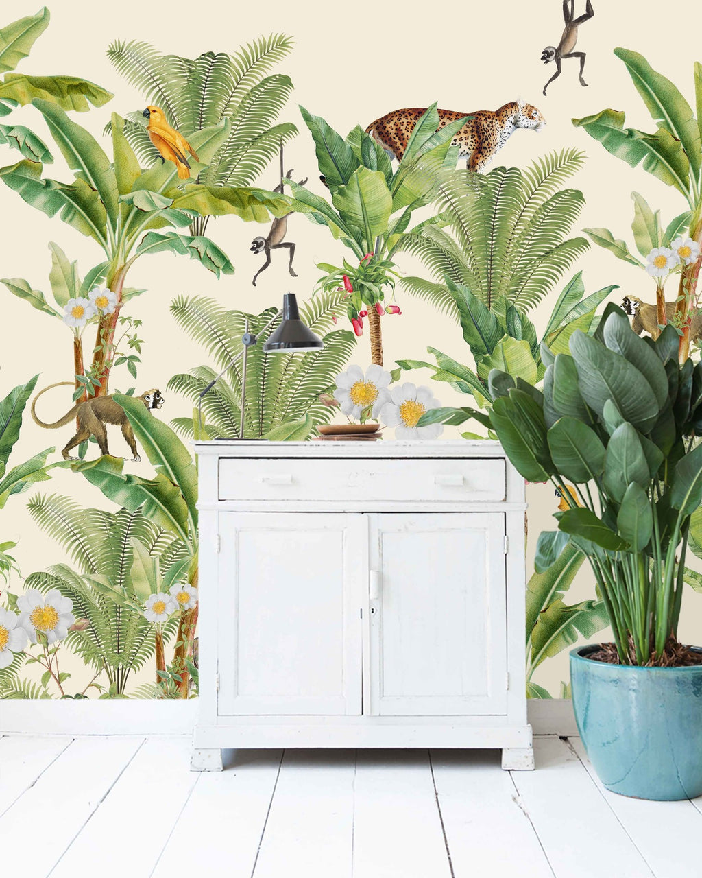 Creative Lab Amsterdam behang Chantal Bles Flower Garden wallpaper