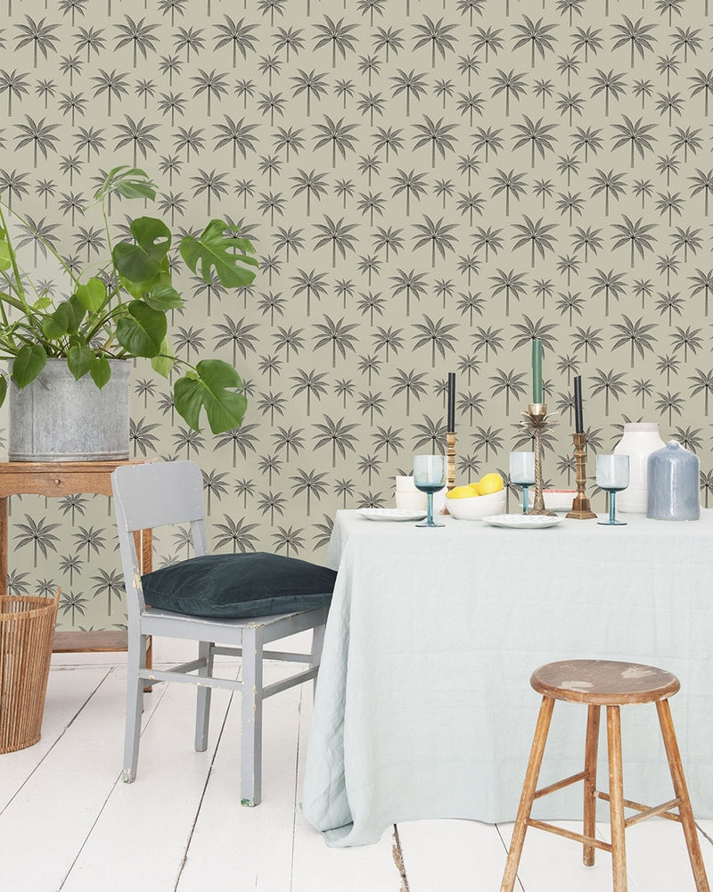 Creative Lab Amsterdam behang Black Palm Wallpaper