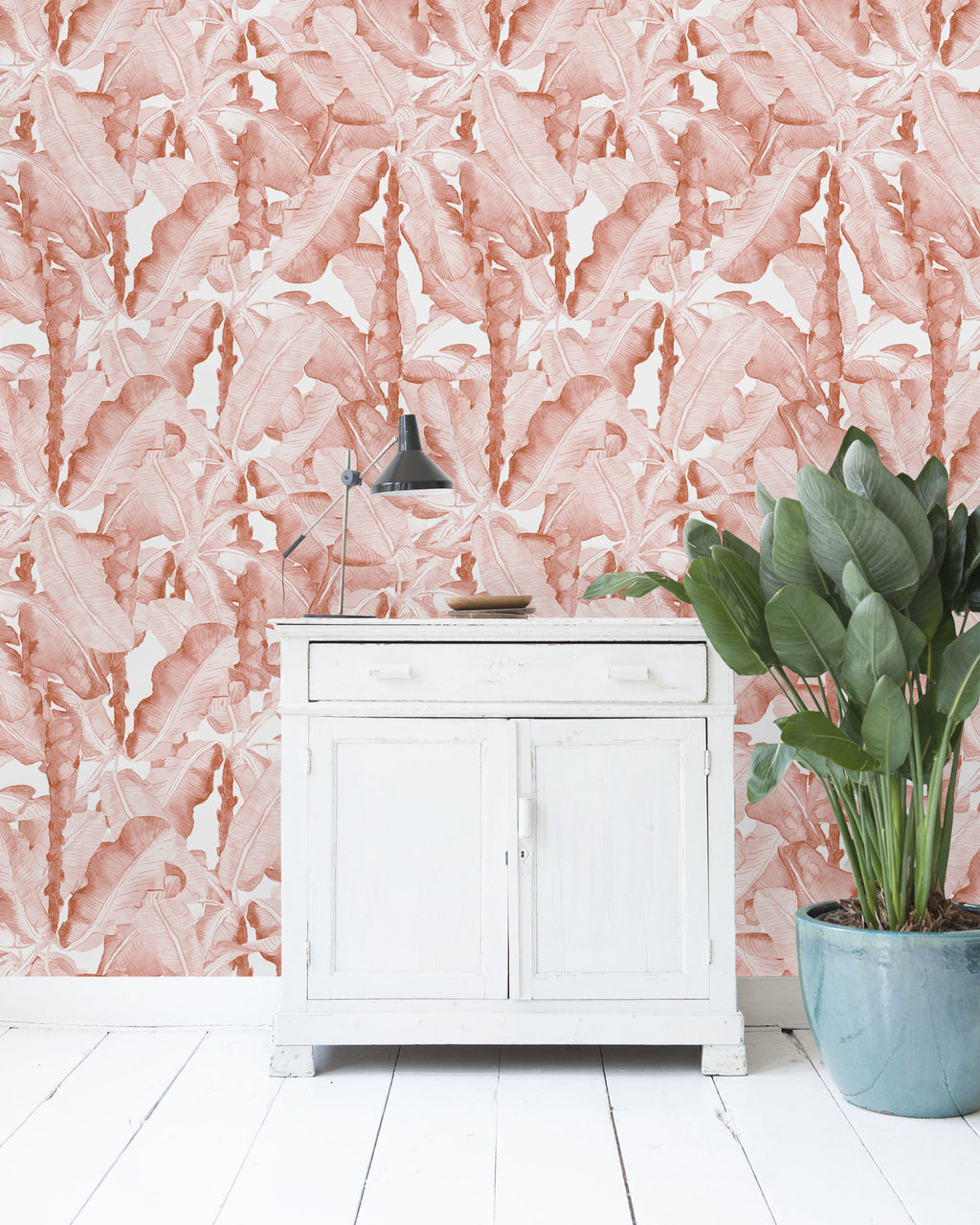 Creative Lab Amsterdam behang Banana Leaves Watercolor Pink wallpaper